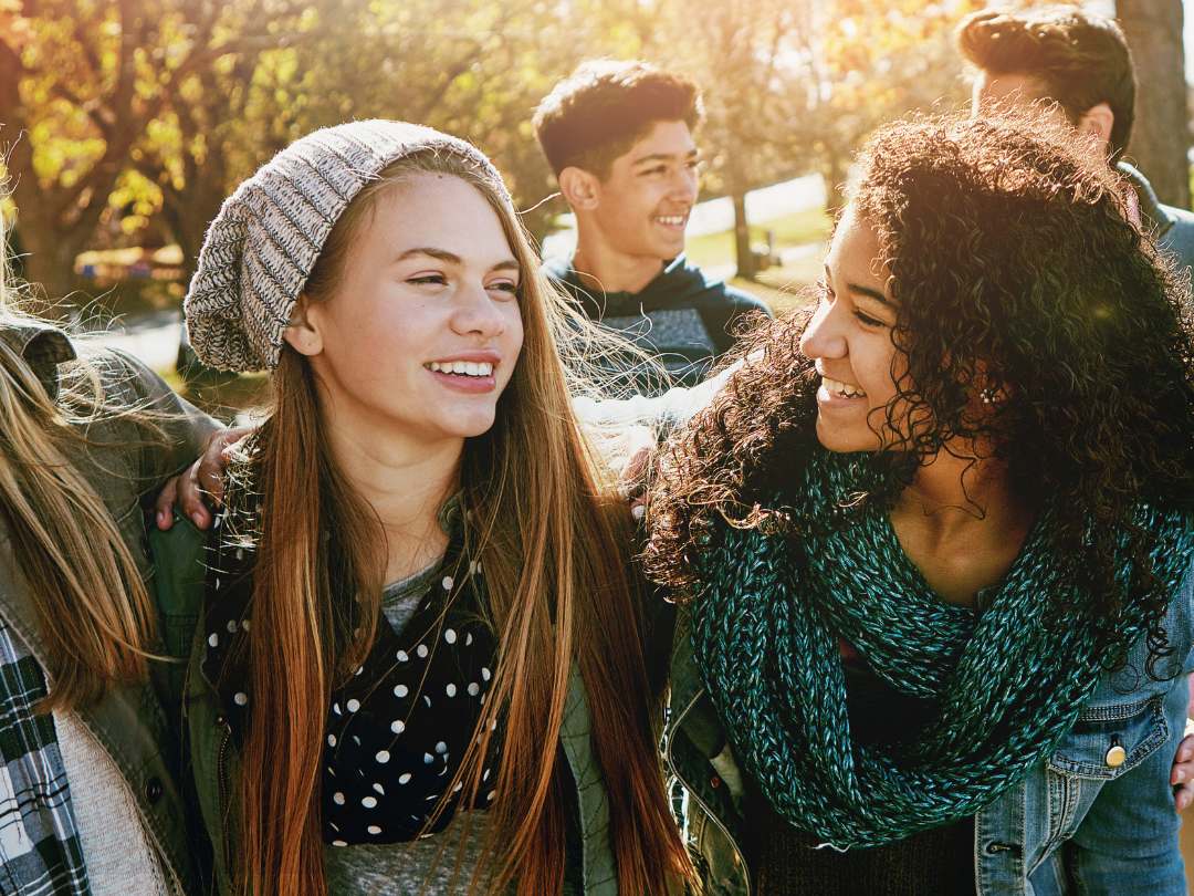 Teens forming supportive connections in an adolescent IOP in Colorado Springs.